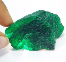 Pietra preziosa grezza grezza