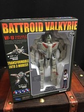 Toynami Macross Battroid