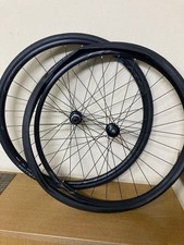 Quasi mai usato con ruote e