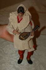 Statuina di Pulcinella con Mandolino, Parti in terracotta, Vestiti cuciti, Bello