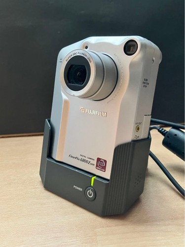 Fotocamera digitale compatta