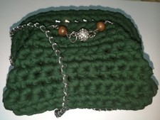 Borsa a uncinetto realizzata a
