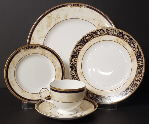 Wedgwood cornucopia set - wedgwood,