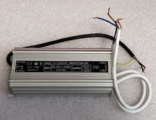 Alimentatore LED 12V per installazioni di luci LED per interni ed esterni IP66
