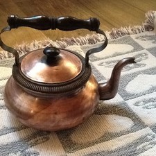 Teiera antica , inizio 900 