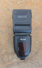 Pistola flash Nissin Di700A