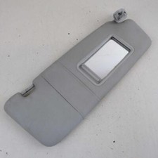 Visiera parasole rh 8P2857552 per AUDI A3 2.0 TDI 16V 2003-2008 usata (75310)