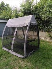 amaca da giardino con supporto e zanzariera
