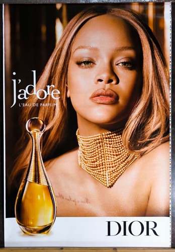 Dior adore rihanna bus - rihanna,