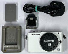 Corpo fotocamera digitale Olympus PEN E-PL3 in bianco - eccellente/confezione #6066