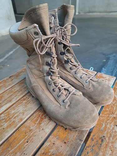 Anfibio militare desertico - militare,