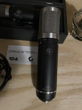 Microfono condensatore - a,