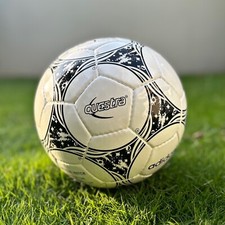 Pallone da calcio Questra