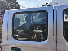 VETRO FINESTRINO NISSAN NAVARA