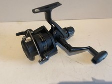 MOLTO BELLO MULINELLO DA PESCA SHIMANO IX 4000R PULITO BOBINA FISSA.