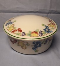 Scatola con coperchio