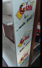 Mobile con rotelle