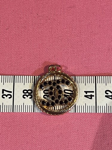 Pendentif breloque charm