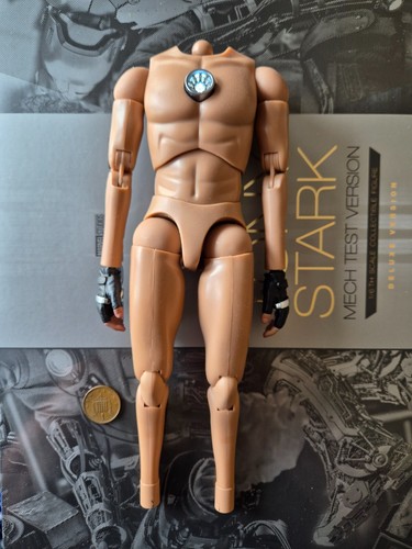 Hot toys iron - iron, tony
