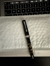 Penna stilografica OMAS Extra