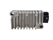 REGOLATORE DI TENSIONE A 4 PIN