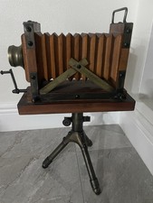 Vecchia macchina fotografica