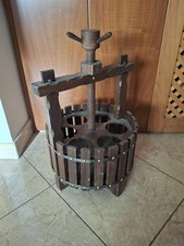 Portabottiglie in legno per