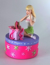 Barbie 1999 Mattel Surprise