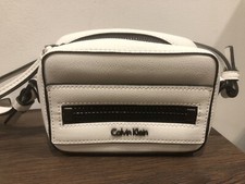 Calvin Klein  - Pochette