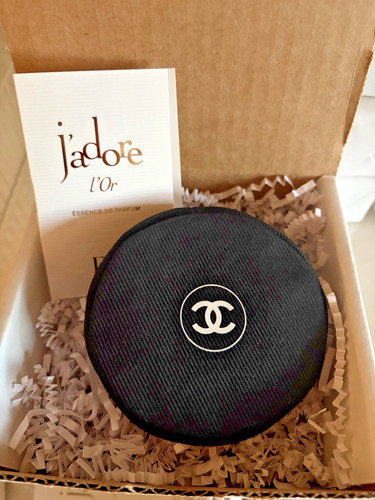 Chanel holiday coin - chanel, pochette
