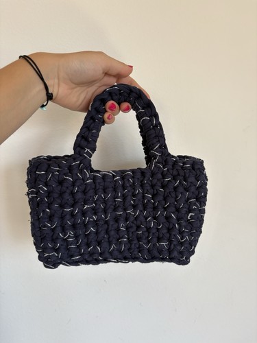 Borsa all uncinetto blu - all’uncinetto, con
