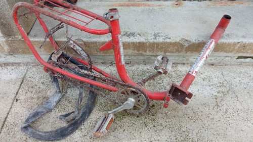 Vecchio telaio bicicletta