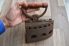 Vecchia pressa per vestiti