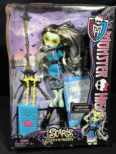Monster high scaris doll - monster,