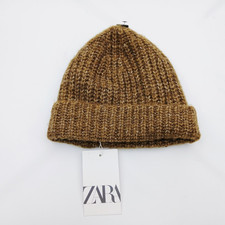 Berretto ZARA arrotolato