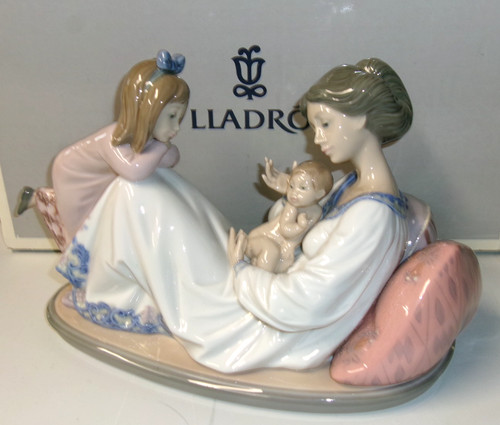 Signed lladro porcelain figure - signed,