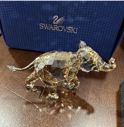 Elefante swarovski giovane - swarovski, in