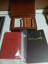 Mazzi Di Carte  Nascoste In Un