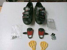 Scarpe sidi n°43 con tacchette nuove  e pedali Miche