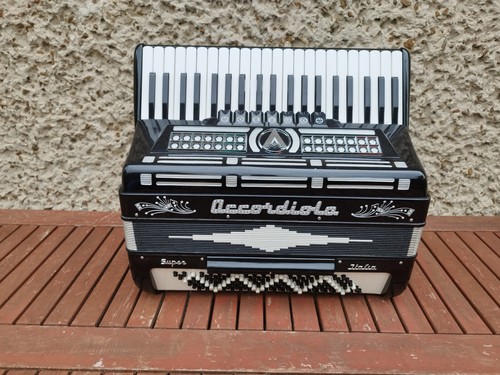 Fisarmonica super - fisarmonica,