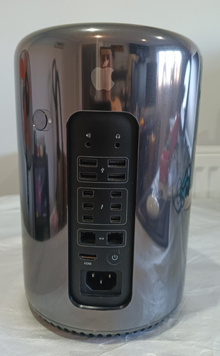 Apple mac pro 2013 - 2013, 6,1