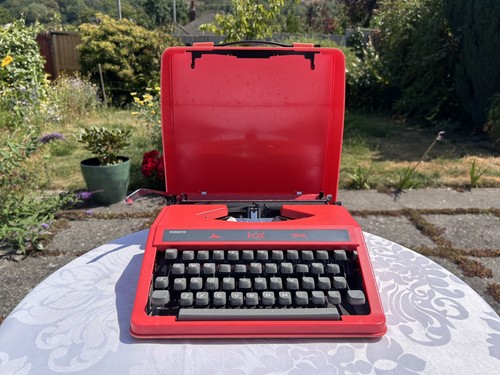 Smith red fox typewriter - smith,