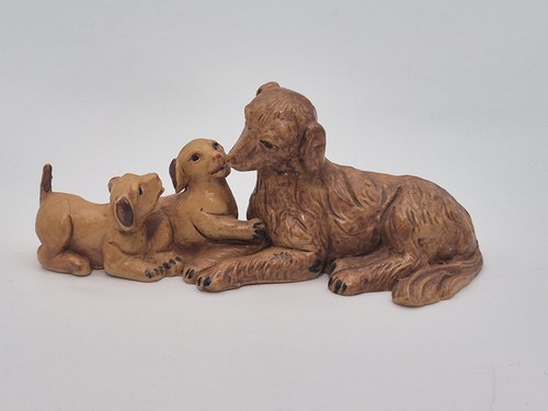 Statuina famiglia cane presepe