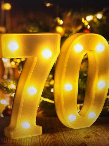 Light numbers lighted - light,