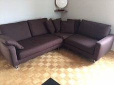 divano angolare in tessuto cm. 250 x cm.200 può diventare letto. ottima presenza