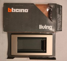 Placca  BTICINO LIVING