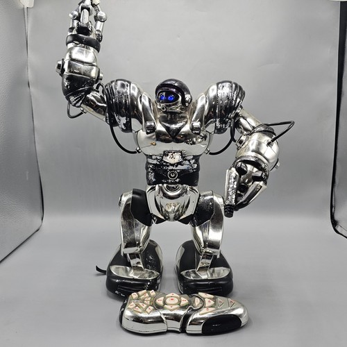 Robot wowwee robosapien - wowwee,