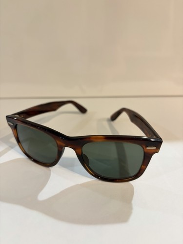 Bausch lomb ray - lomb,
