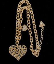 Guess Pendant Necklace Beautiful Gone Wild Print Heart  1.25" Pendant 14" Choker