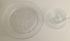 New! 12-Piece Rose-Décor